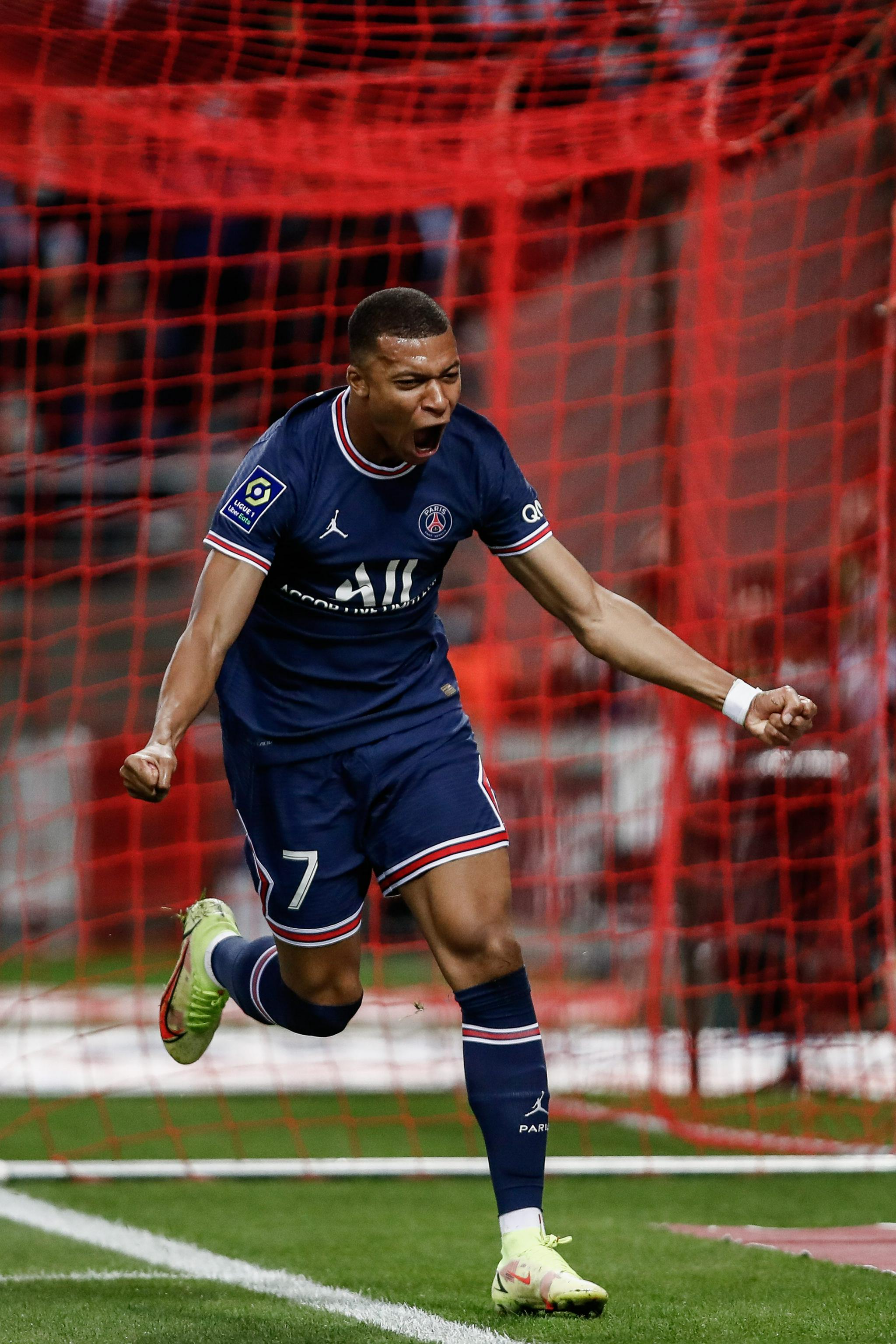 塞尔吉尼奥：亚冠无弱队都是精英，国安好好努力将下赛季踢好