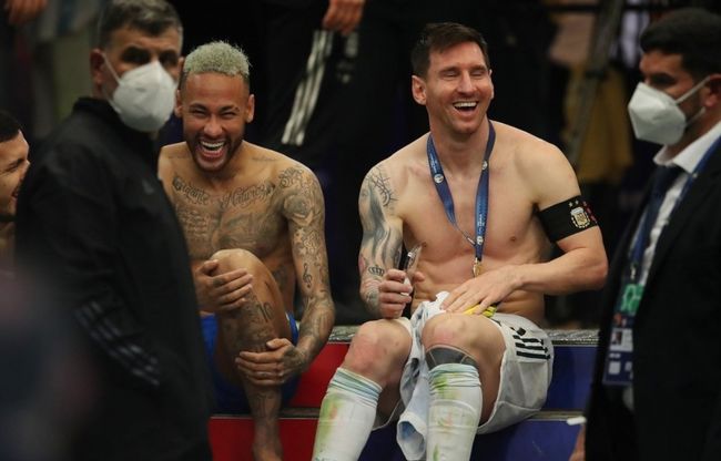 东体：海港本周一已经重新集结，加布里埃尔暂未参加合练