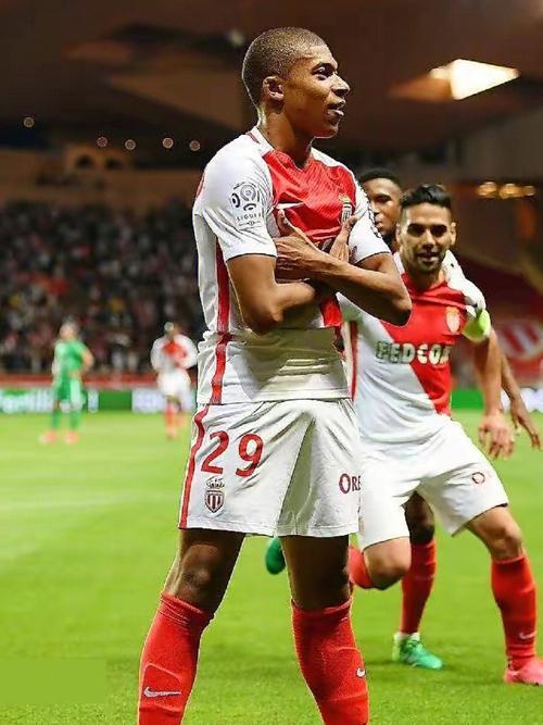 阿尔巴：这原本可能是我最后一场比赛，感谢上帝我们赢了