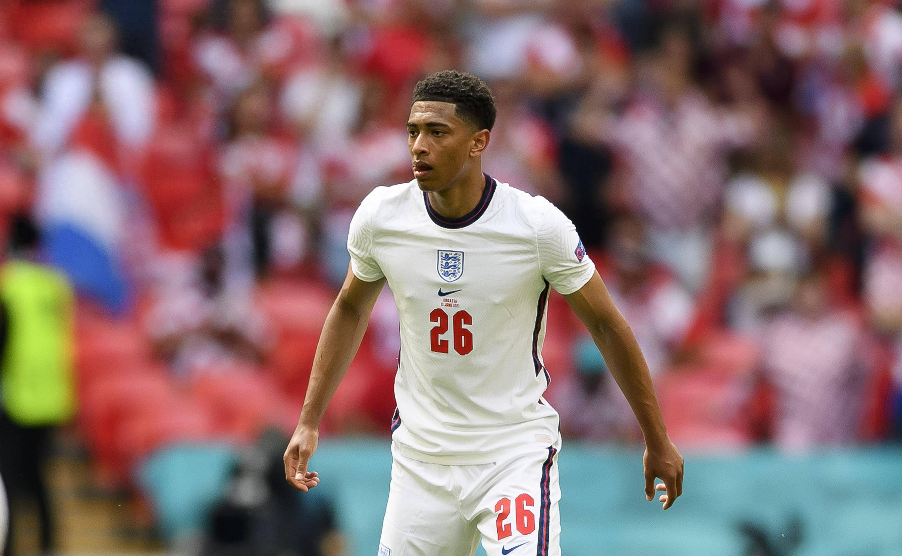 半场战报：科隆1-2法兰克福