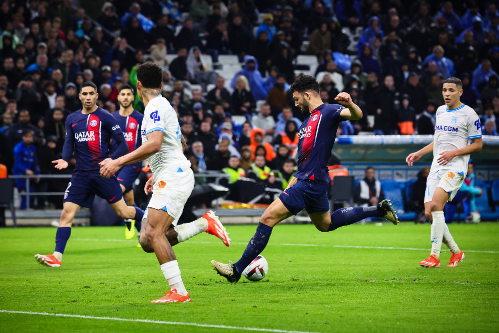 快船上次单月输13场是10年3月，那年他们最终只有29胜53负